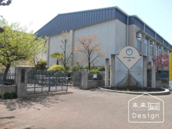  ��z�s���v�Ð쏬�w�Z:341m