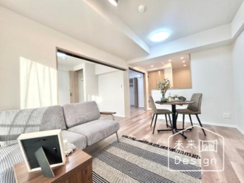  �����E���r���O