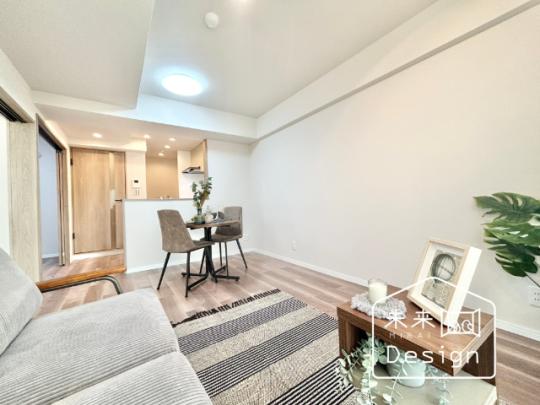  �����E���r���O