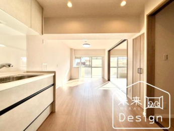  �����E���r���O