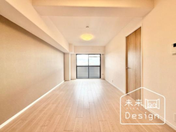  �����E���r���O