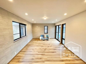  �����E���r���O