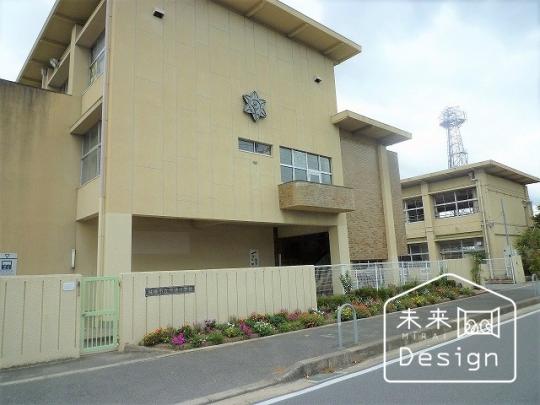  ��z�s�����r���w�Z:1082m