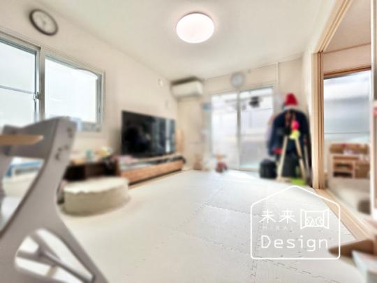  �����E���r���O