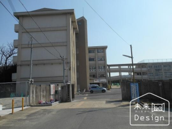  �F���s�����F�����w�Z:693m