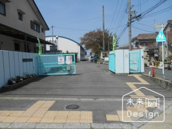  �F���s���p����񏬊w�Z:1172m