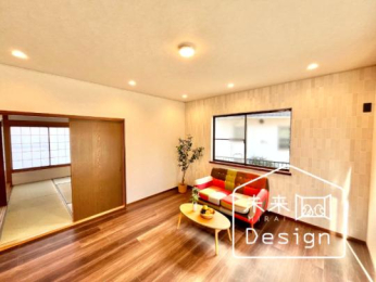  �����E���r���O