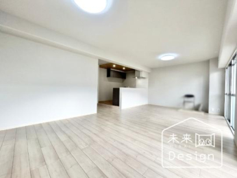  �����E���r���O