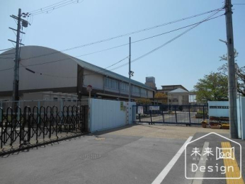  �F���s�������q���w�Z:650m