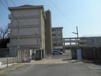  �F���s�����F�����w�Z:589m